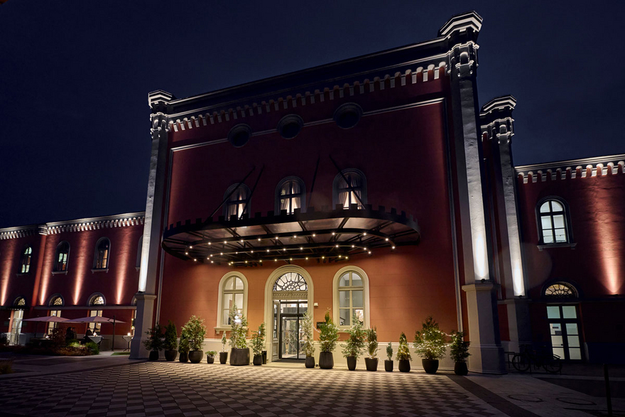 Fassade Hotel Beleuchtung Referenz